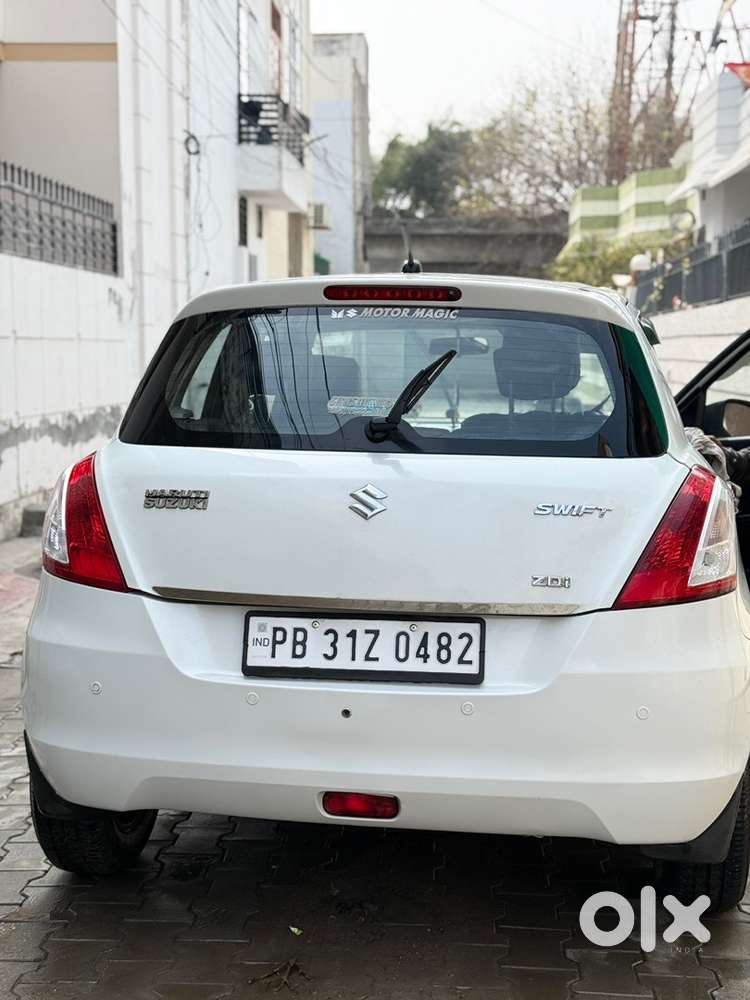 Maruti Suzuki Swift 2016