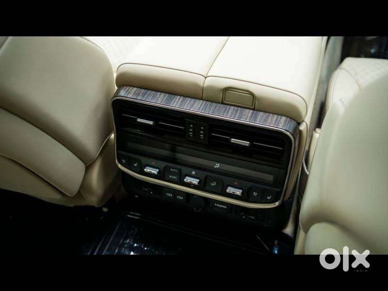 Toyota Land Cruiser 3.3 Zx Diesel, 2023, Diesel