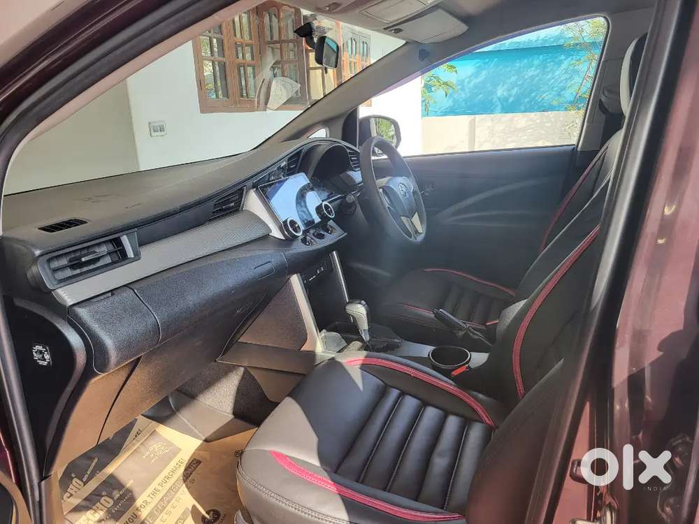 Innova Crysta 2.8 At 7 Str