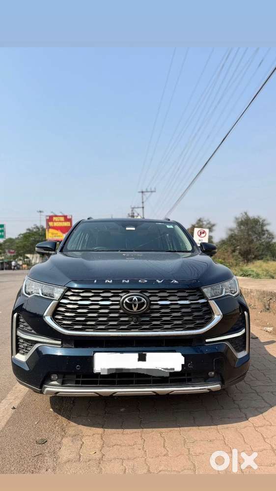 Toyota Innova Hycross 2.0 Zx Hybrid 7 Str, 2023, Petrol