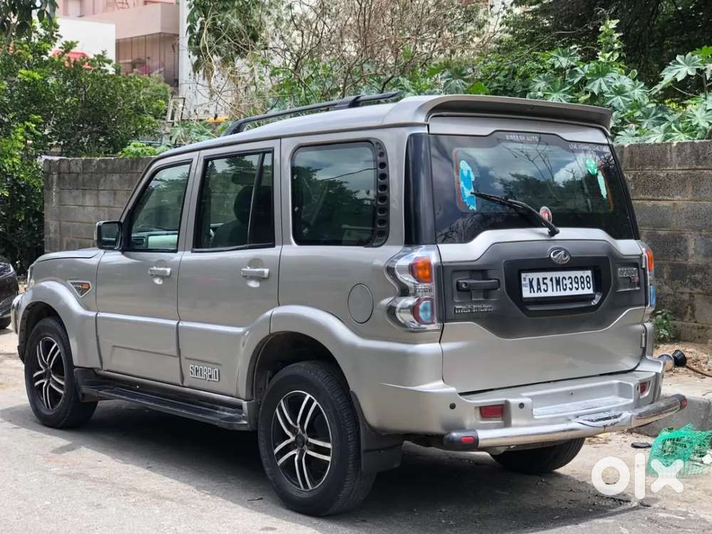 Mahindra Scorpio, 2015, Diesel