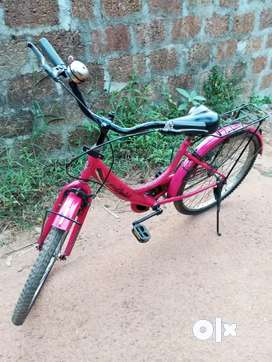 Second hand ladies cycle deals near me