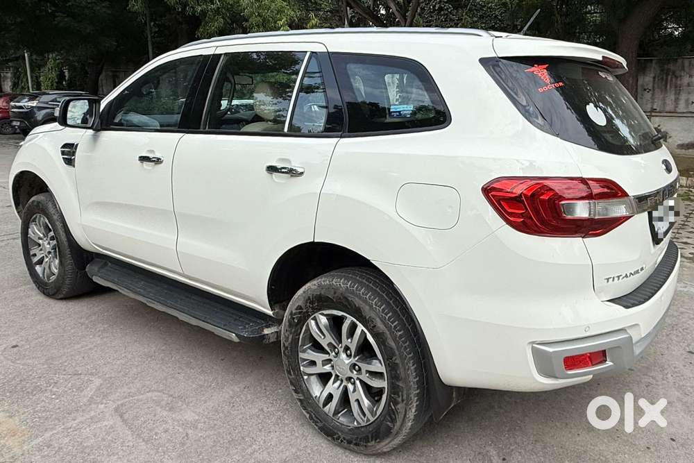 Ford Endeavour 3.2 Titanium At 4x4, 2017, Diesel