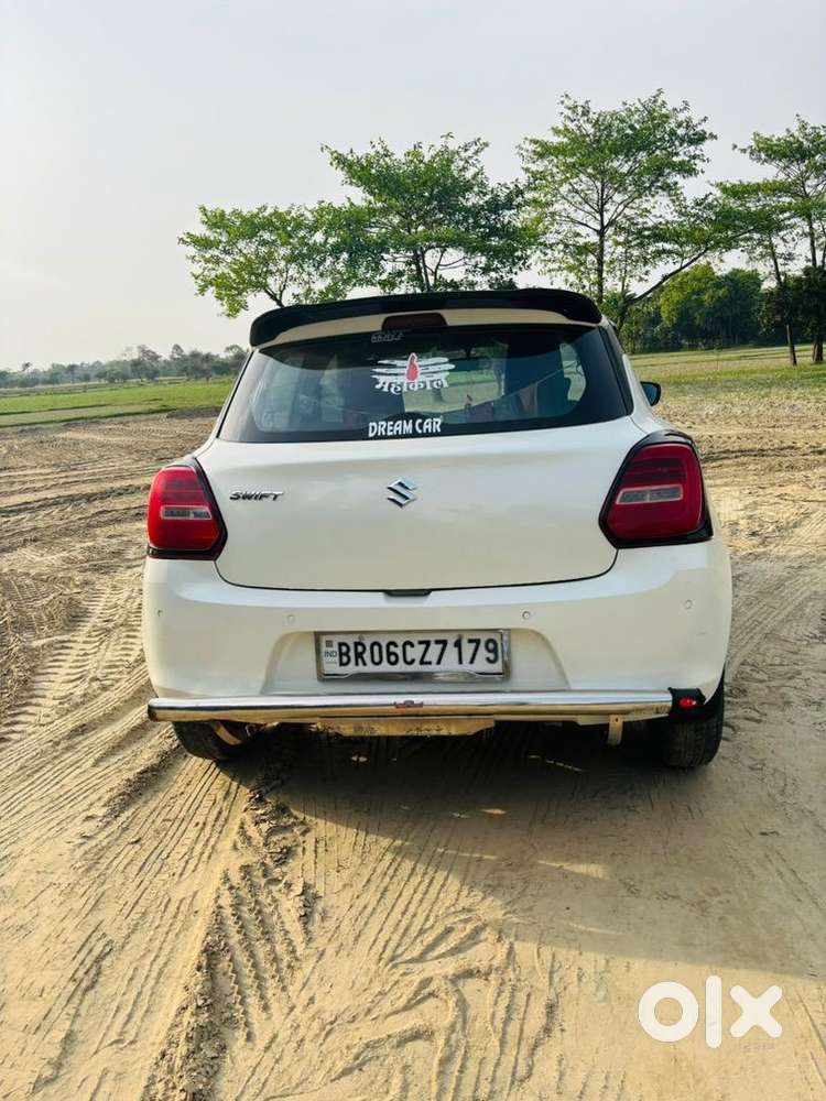 Maruti Suzuki Swift Vxi 2022 Petrol Well Maintained