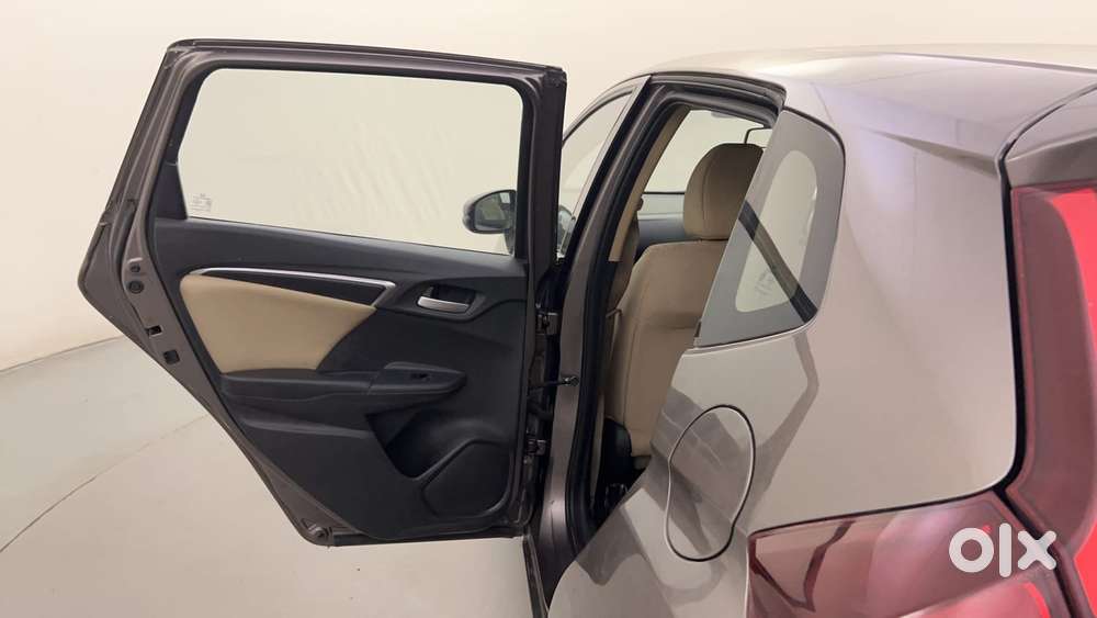 Honda Jazz [2020-2023] 1.2 V I-vtec Mt, 2015, Petrol