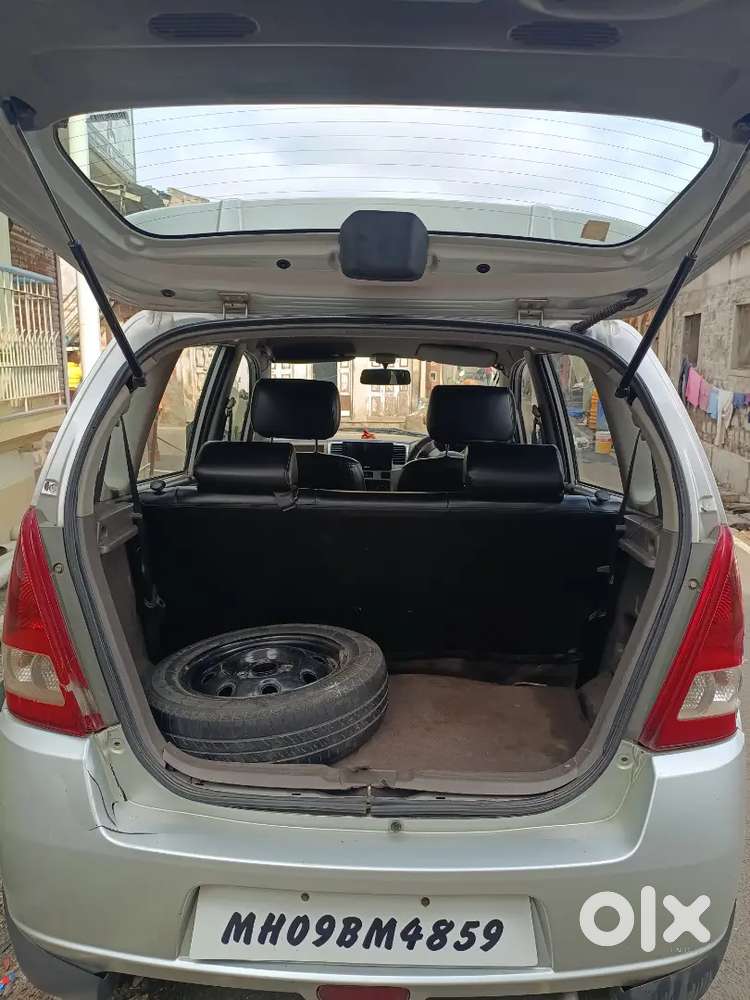 Maruti Zen Estilo (mh 09)