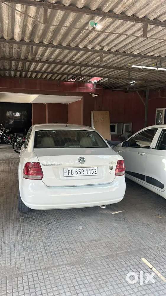 Volkswagen Vento 2012 Petrol Manual Highline