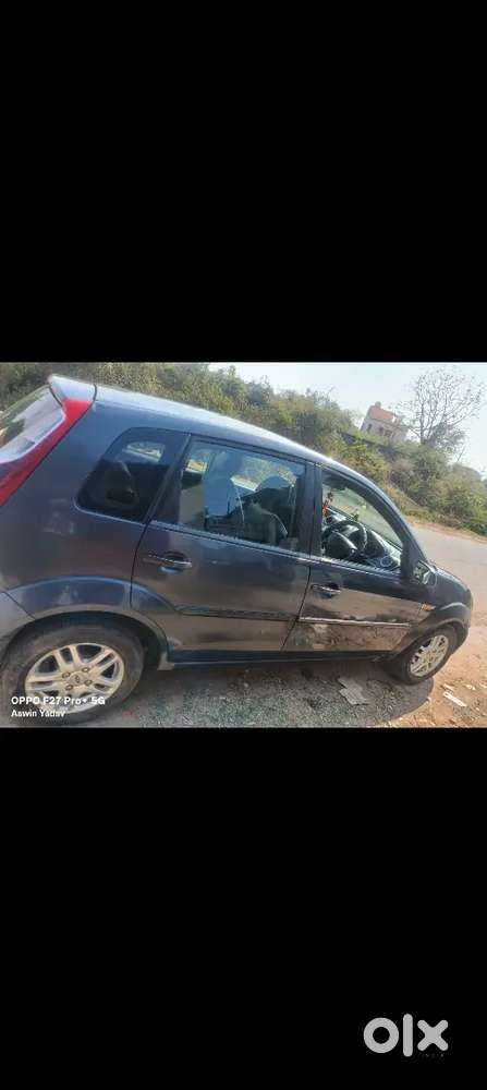 Ford Figo Petrol Lxi 2011