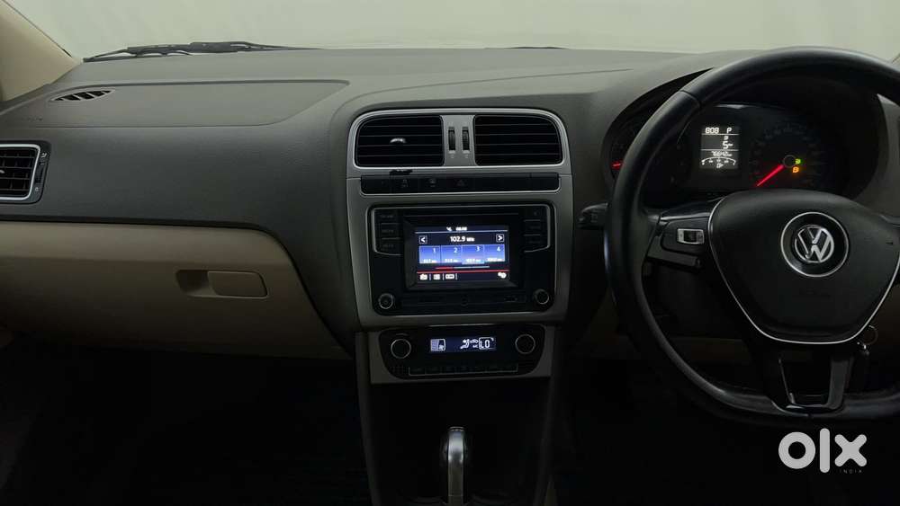 Volkswagen Vento 1.2 Tsi Highline At, 2016, Petrol