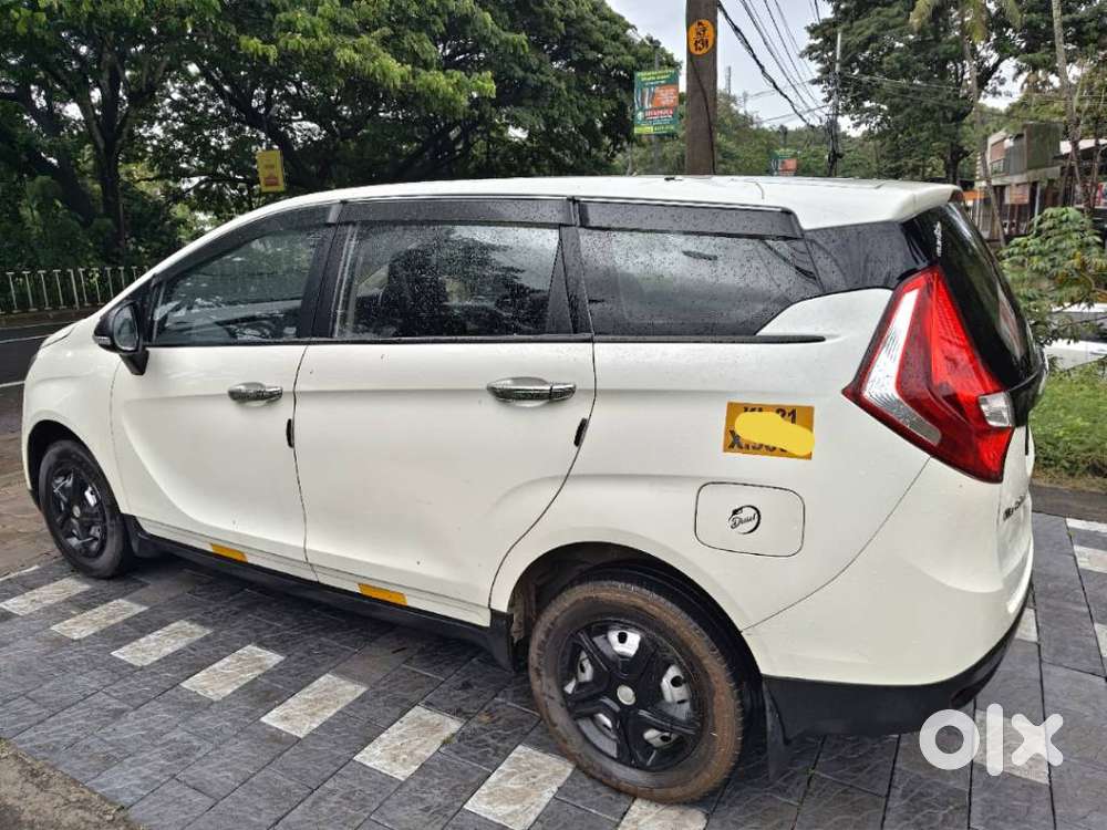 Mahindra Marazzo M2 8str, 2023, Diesel