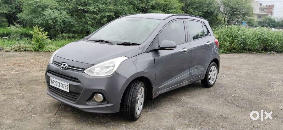 Hyundai Grand I10 Sportz, 2016, Petrol