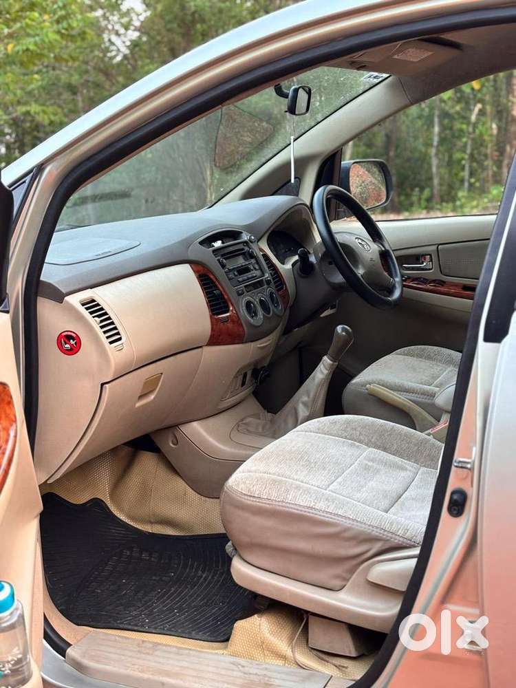 Toyota Innova 2009 Diesel Well Maintained