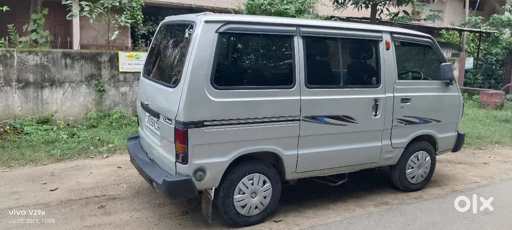 Maruti Suzuki Omni 2017 Well Maintained Very Good Condition Van