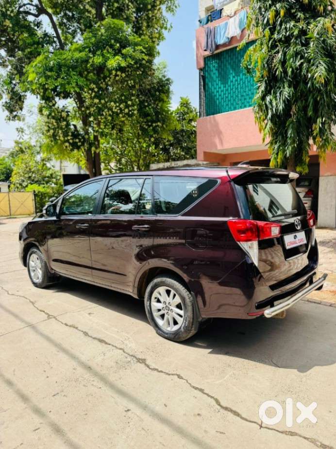 Toyota Innova Crysta 2.4 G Mt 8s, 2018, Diesel