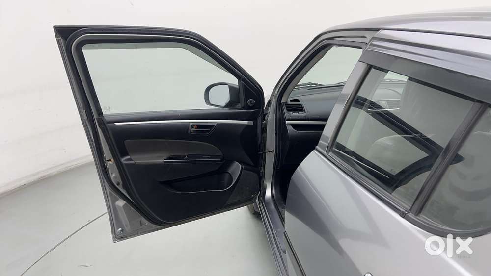 Maruti Suzuki Swift 1.2 Lxi (o), 2017, Petrol