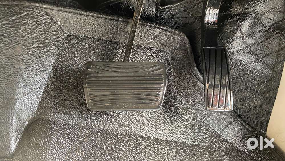 Mahindra Xuv300 1.2 W6 Amt Petrol, 2021, Petrol