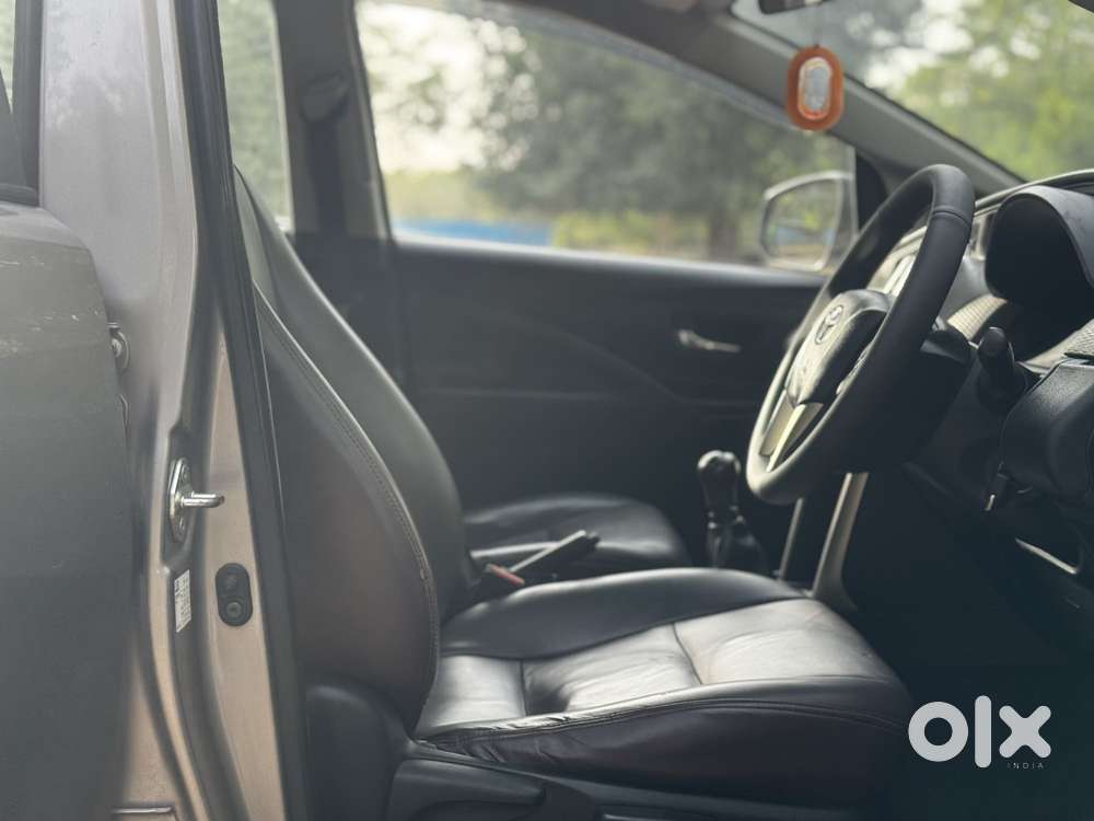 Toyota Innova Crysta [2020-ongoing] 2.4 Gx 7 Str, 2022, Diesel