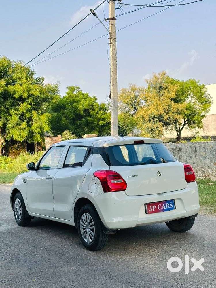 Maruti Suzuki Swift Lxi Optional-o, 2023, Petrol