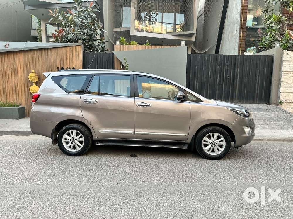 Toyota Innova Crysta 2.4 Vx Mt, 2019, Diesel