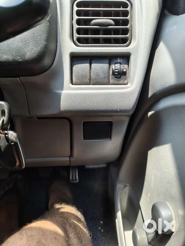 Maruti Alto K10 Lxi 2014 (silky Silver)