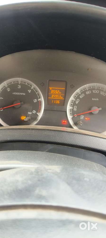 Maruti Suzuki Swift 2012 Cng & Hybrids Well Maintained