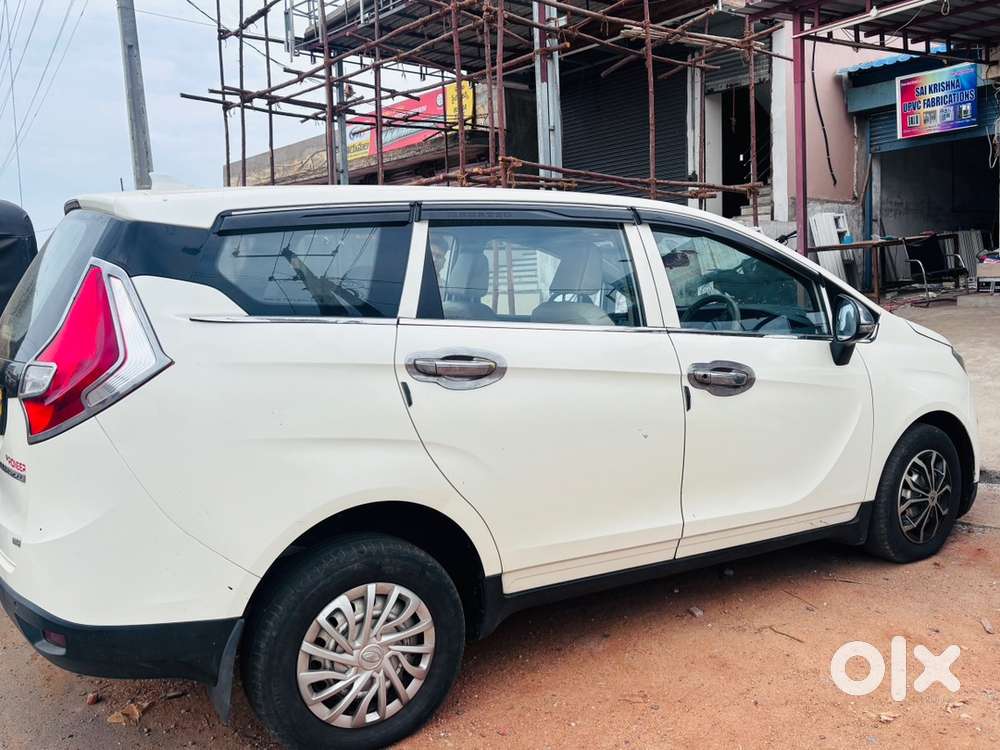 Mahindra Marazzo Diesel 2019