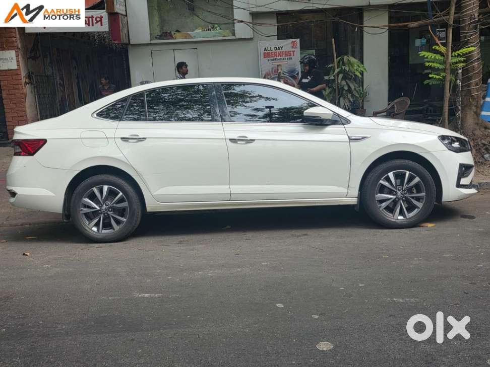 Skoda Slavia Style 1.0l Tsi Mt, 2023, Petrol