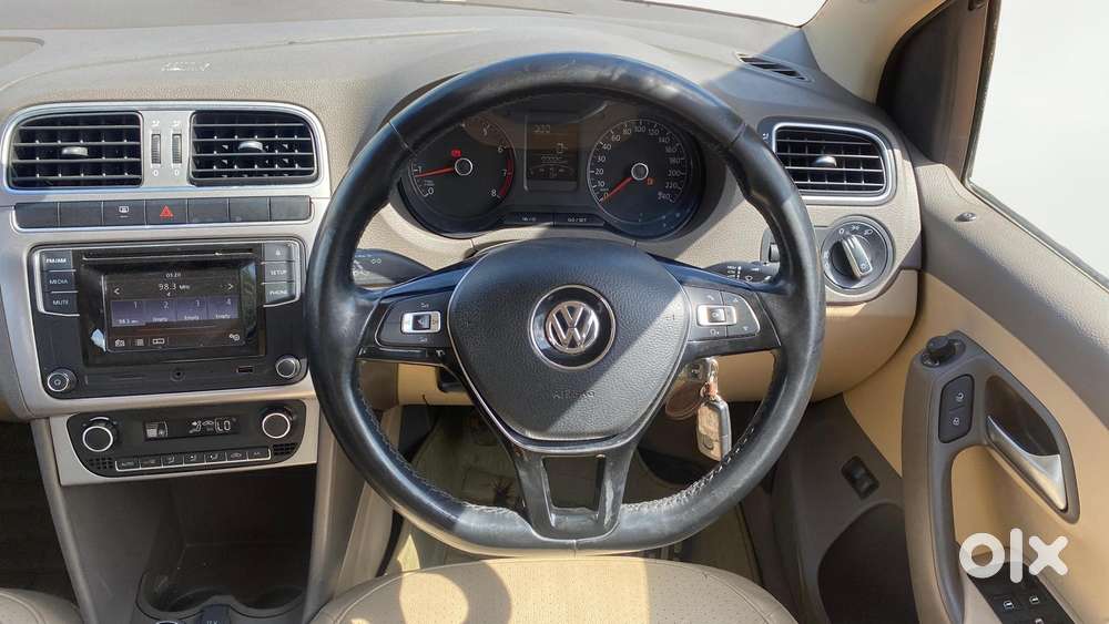 Volkswagen Vento Petrol Highline, 2017, Petrol