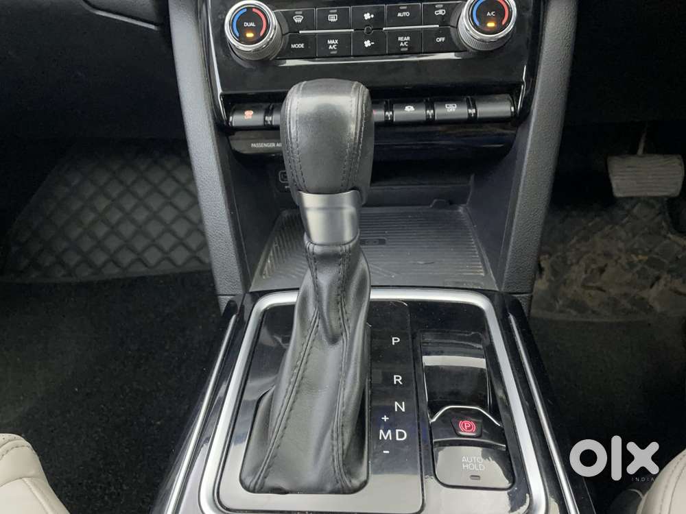 Mahindra Xuv700 2.0 Ax 7 Petrol At Luxury Pack Str, 2022, Petrol