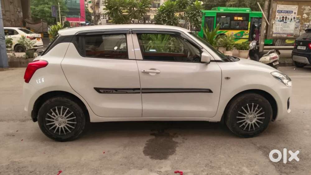 Maruti Suzuki Swift Lxi, 2019, Petrol