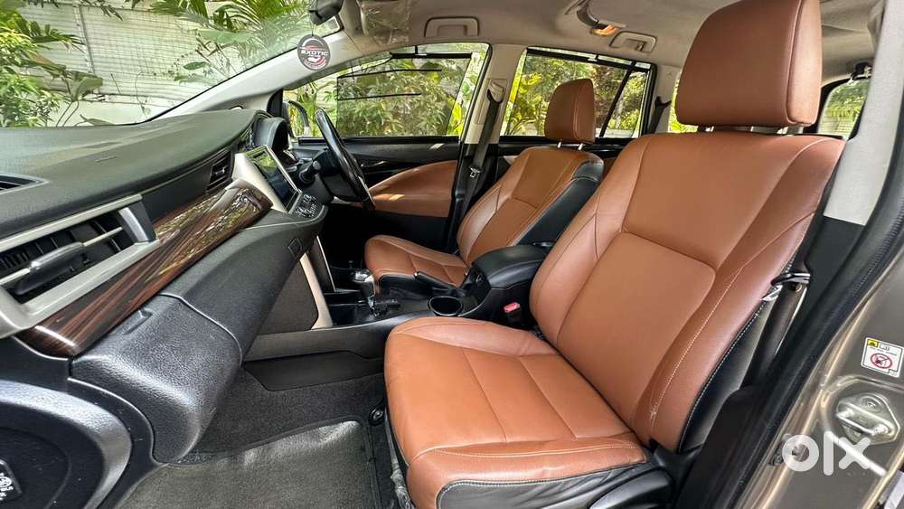 Toyota Innova Crysta 2.8z Automatic, 2017, Diesel