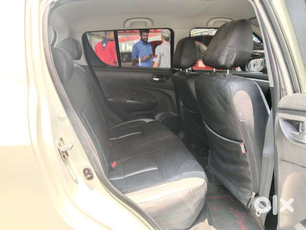 Maruti Suzuki Swift Vxi 1.2 Abs Bs-iv, 2013, Petrol