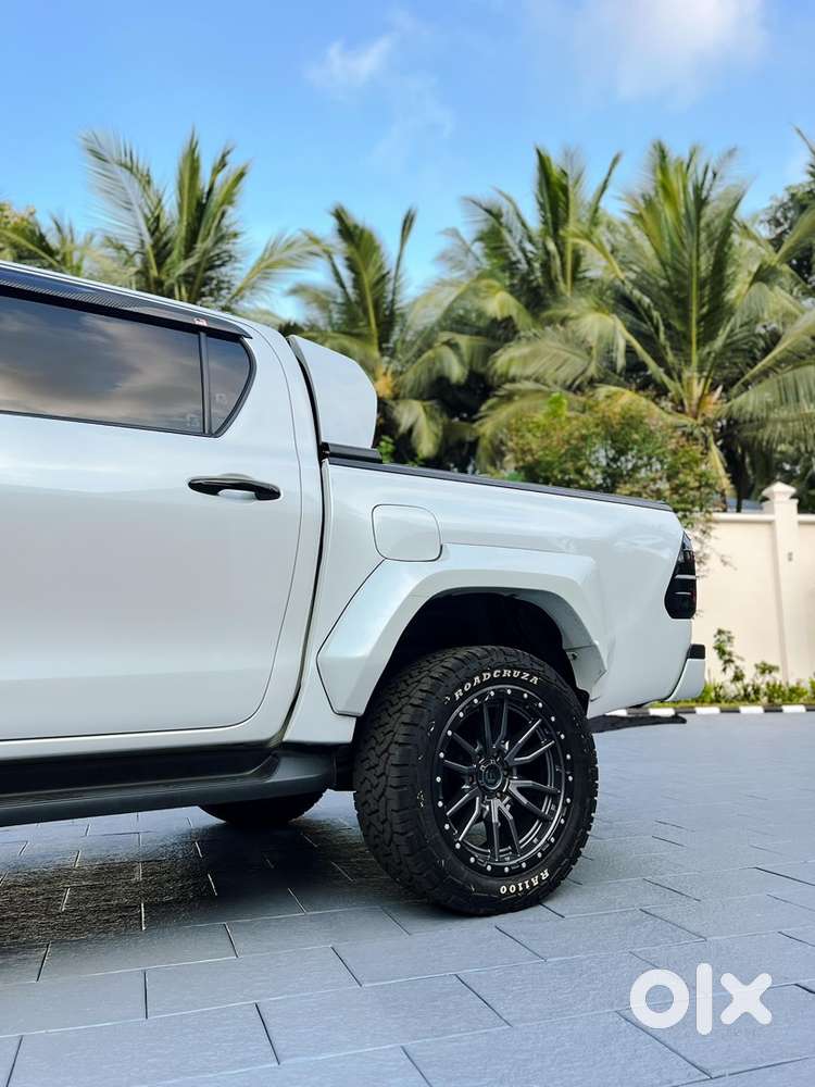 Modified Toyota Hilux Diesel 2024