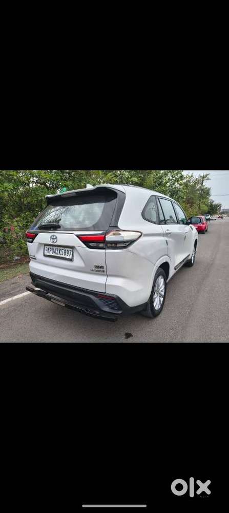 Toyota Innova Hycross 2.0 Vx Hybrid 7 Str, 2023