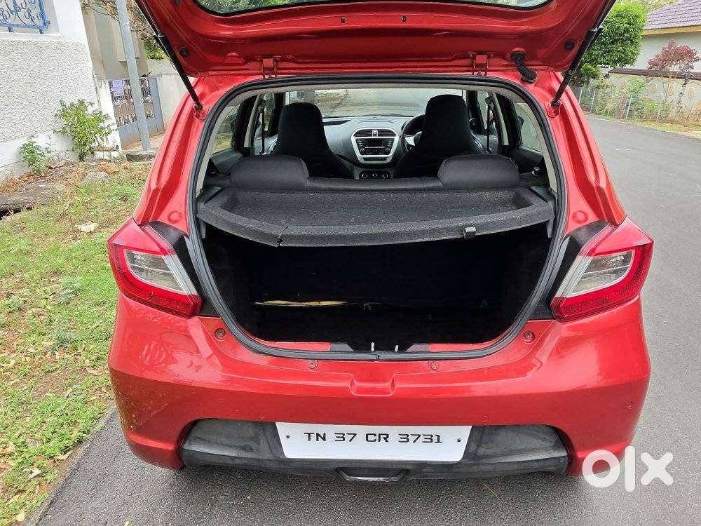 Tata Tiago 1.2 Revotron Xt, 2016, Petrol