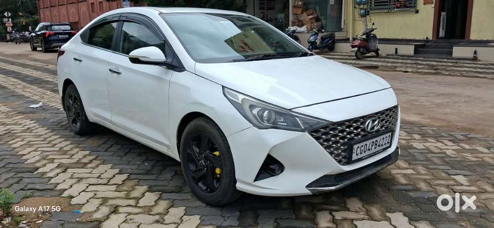 Hyundai Verna, 2023, Petrol