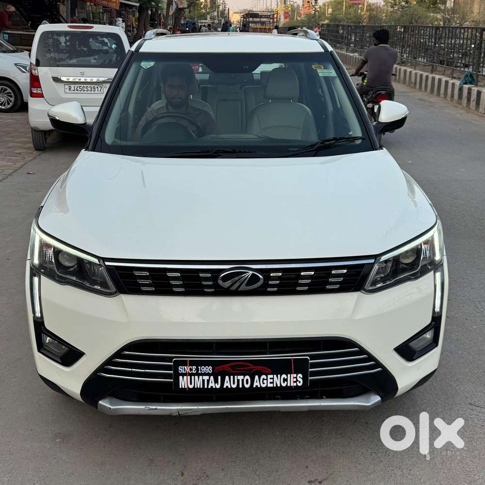 Mahindra Xuv300 W8 Option Dual Tone Diesel, 2019, Diesel