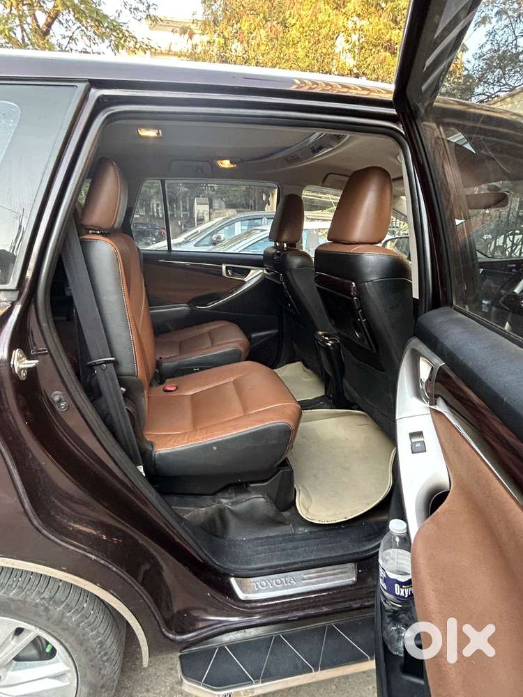 Toyota Innova Crysta 2.8z Automatic, 2018, Diesel