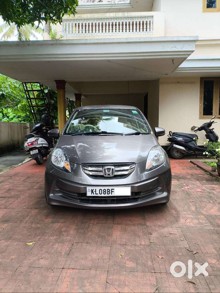 Honda Amaze 2015 Petrol Well Maintained