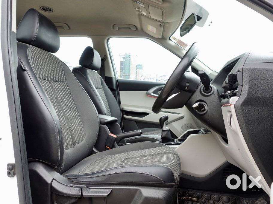 Kia Carens 1.4 Prestige 7 Str, 2023, Petrol