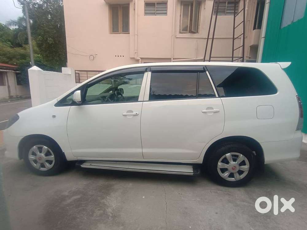 Toyota Innova 2.5 G (diesel) 7 Seater Bs Iv, 2010, Diesel