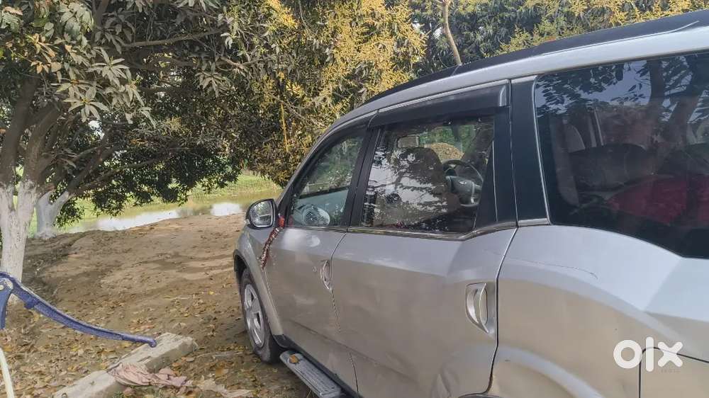 Mahindra Xuv500 2014 Diesel 80000 Km Driven