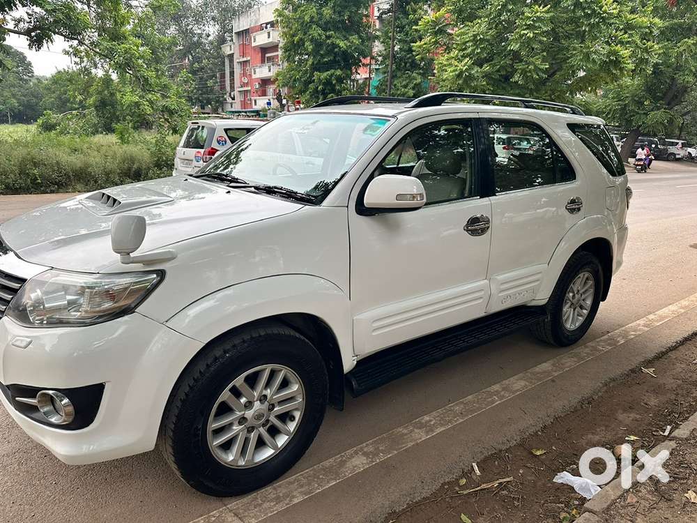 Toyota Fortuner Diesel 2012