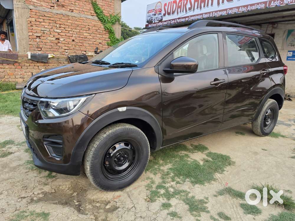 Renault Triber Rxt, 2022, Petrol
