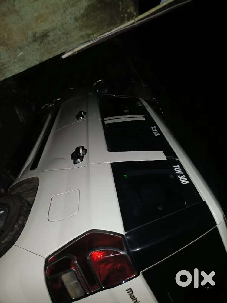 Mahindra Tuv 300 2017