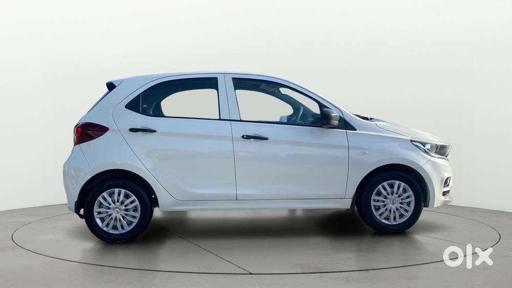 Tata Tiago Xe, 2021, Petrol