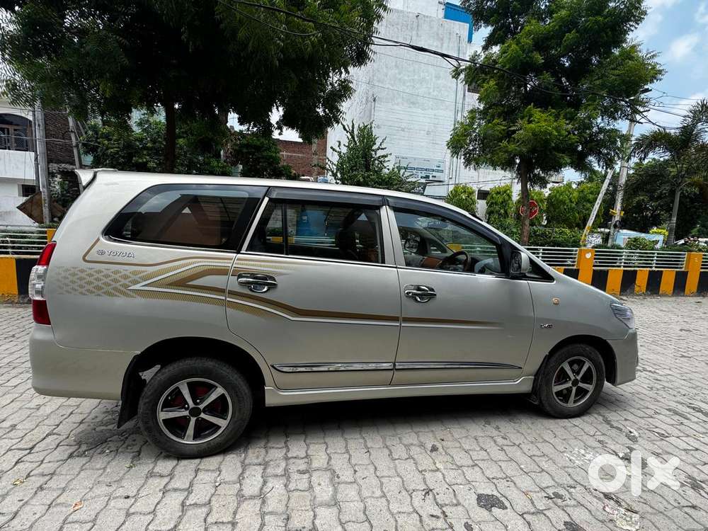 Toyota Innova 2.5 Gx (diesel) 8 Seater, 2012, Diesel