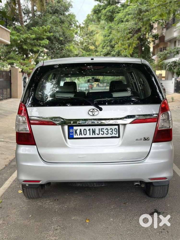 Toyota Innova 2.5 VX 8 Seater BS IV, 2013, Diesel