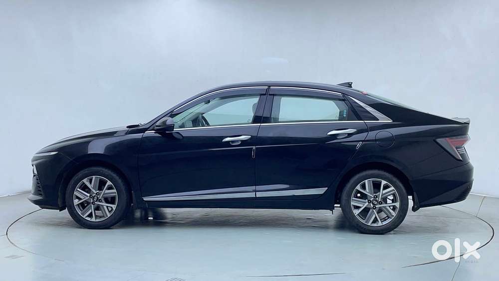 Hyundai Verna 1.5 Sx Ivt, 2023, Petrol