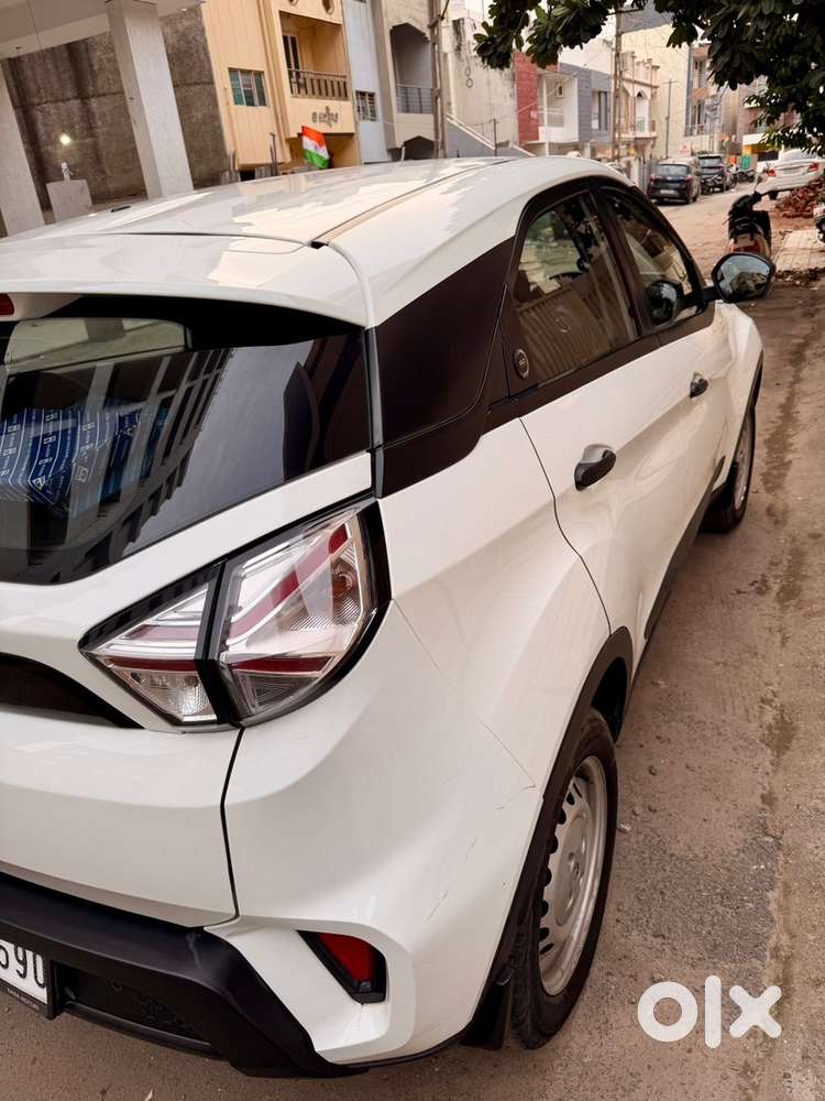 Tata Nexon Smart Petrol Manual | July 2023 | 45,000 Km | 1st Owner